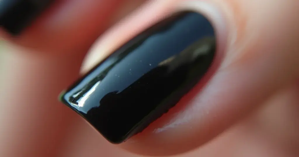 Unha Encapsulada Preta: O Segredo do Brilho e Durabilidade Unha Encapsulada Preta: O Segredo do Brilho e Durabilidade